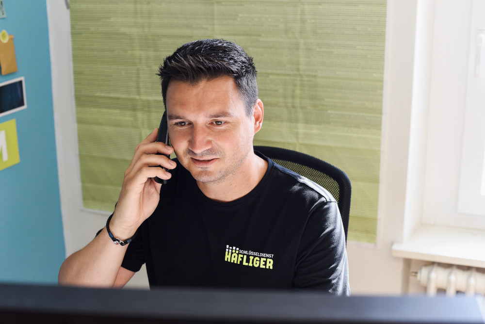Schlüsseldienst Männedorf – persönliche Telefonberatung